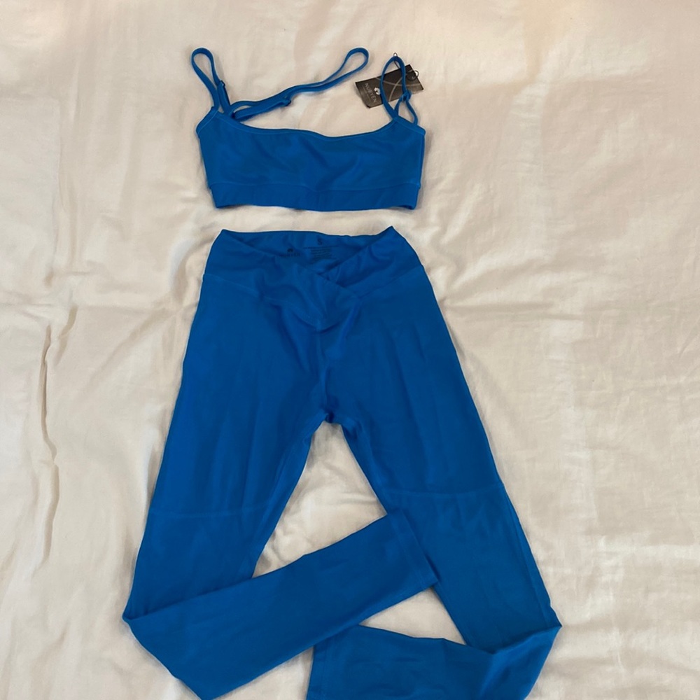Nubyen Activewear Set
